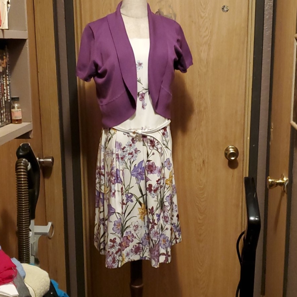 Dress - Picture 4 of 6